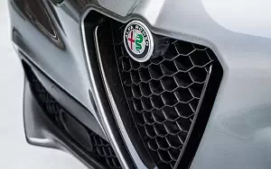   Alfa Romeo Stelvio B-Tech - 2018