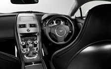   Aston Martin V8 Vantage - 2010