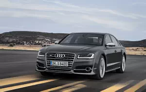   Audi S8 - 2013
