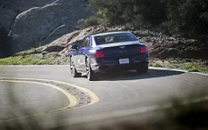 Обои автомобили Bentley Flying Spur Hybrid (Azure Purple) US-spec - 2022