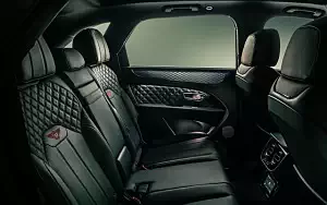   Bentley Bentayga V8 (Alpine Green) - 2020