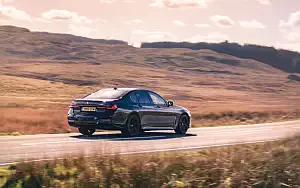   BMW 750i xDrive M Sport UK-spec - 2019