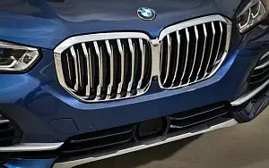   BMW X5 xDrive40i xLine US-spec - 2018