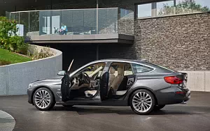   BMW 330i Gran Turismo Luxury - 2016