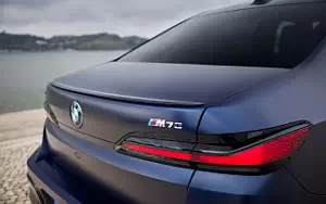   BMW i7 M70 xDrive (Frozen Tanzanite Blue) - 2023