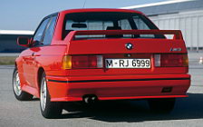   BMW M3 E30 - 1987