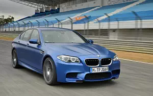 Обои автомобили BMW M5 Competition Package - 2013