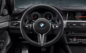 Обои автомобили BMW M5 30 Jahre - 2014