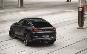 Обои автомобили BMW X6 M50i Edition Black Vermilion - 2021