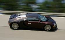   Bugatti Veyron - 2005