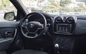   Dacia Sandero - 2016