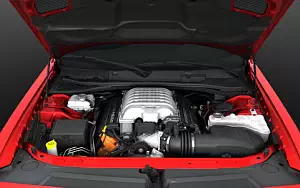   Dodge Challenger SRT Hellcat - 2015
