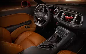   Dodge Challenger SRT Hellcat - 2015