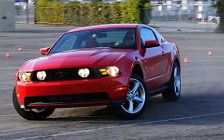   Ford Mustang GT - 2010
