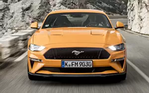 Обои автомобили Ford Mustang GT Fastback (Orange Fury) EU-spec - 2017