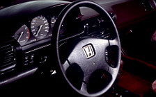   Honda Accord - 1990