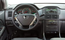   Honda Pilot EX - 2005