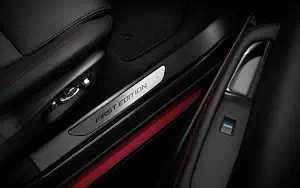   Jaguar E-Pace R-Dynamic First Edition - 2017
