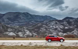   Jaguar F-Pace R Sport 20d AWD - 2016