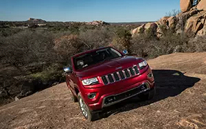   Jeep Grand Cherokee Overland - 2014