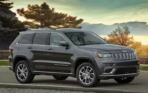   Jeep Grand Cherokee Summit - 2018