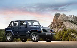   Jeep Wrangler Unlimited Freedom Edition - 2012