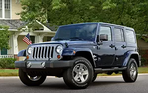   Jeep Wrangler Unlimited Freedom Edition - 2012