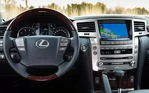   Lexus LX 570 CA-spec - 2013