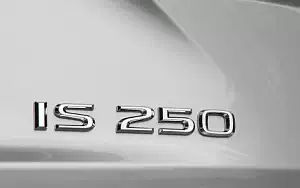   Lexus IS 250 US-spec - 2013
