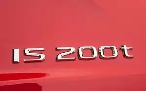  Lexus IS 200t F SPORT US-spec - 2015