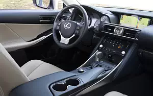   Lexus IS 200t US-spec - 2016