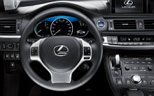  Lexus CT200h - 2010