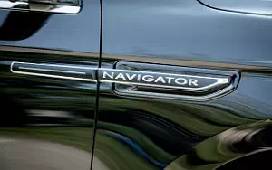   Lincoln Navigator L Black Label - 2017