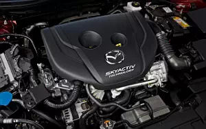   Mazda 3 Sedan - 2016