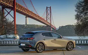   Mazda 3 Hatchback (Polymetal Grey Metallic) - 2019