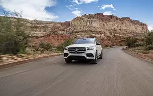   Mercedes-Benz GLS 580 4MATIC AMG Line (Diamond White) US-spec - 2019