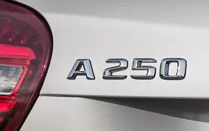   Mercedes-Benz A 250 Sport AMG Line - 2009