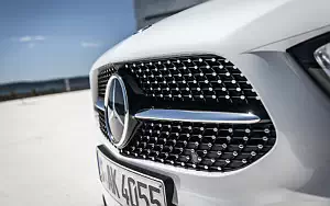  Mercedes-Benz A 180 d AMG Line - 2018