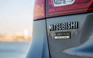  Mitsubishi Outlander Sport Limited Edition US-spec - 2017