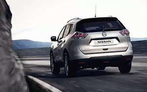   Nissan X-Trail - 2014