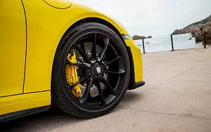   Porsche 911 Speedster (Racing Yellow) - 2019
