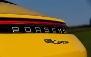   Porsche 911 Carrera Coupe (Racing Yellow) - 2019
