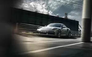   Porsche 911 Turbo S - 2020