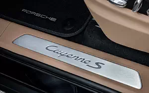   Porsche Cayenne S Coupe (Moonlight Blue Metallic) - 2019