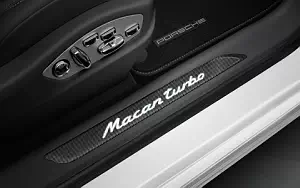   Porsche Macan Turbo - 2014