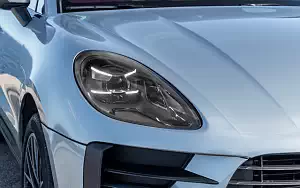   Porsche Macan (Dolomite Silver Metallic) - 2018