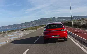   Porsche Macan GTS (Carmine Red) - 2020