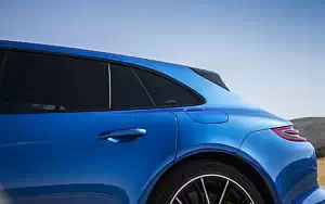   Porsche Panamera Turbo S E-Hybrid Sport Turismo (Sapphire Blue Metallic) - 2017