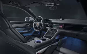   Porsche Taycan 4S Cross Turismo - 2021