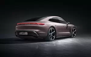   Porsche Taycan - 2021